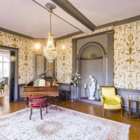 Вилла Chateau De - Luxury Estate And Wedding Venue Vezins