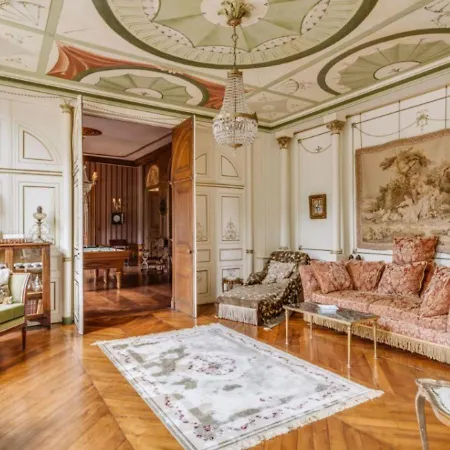 Chateau De - Luxury Estate And Wedding Venue