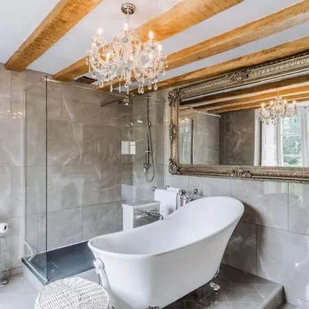 Chateau De - Luxury Estate And Wedding Venue